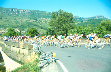 Tour de France: Ein kleineres französisches Radrennen, die Tour du Midi in der Provence (23.06.1991). Foto © Peter Liehr